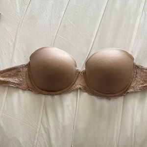 Strapless push up bra